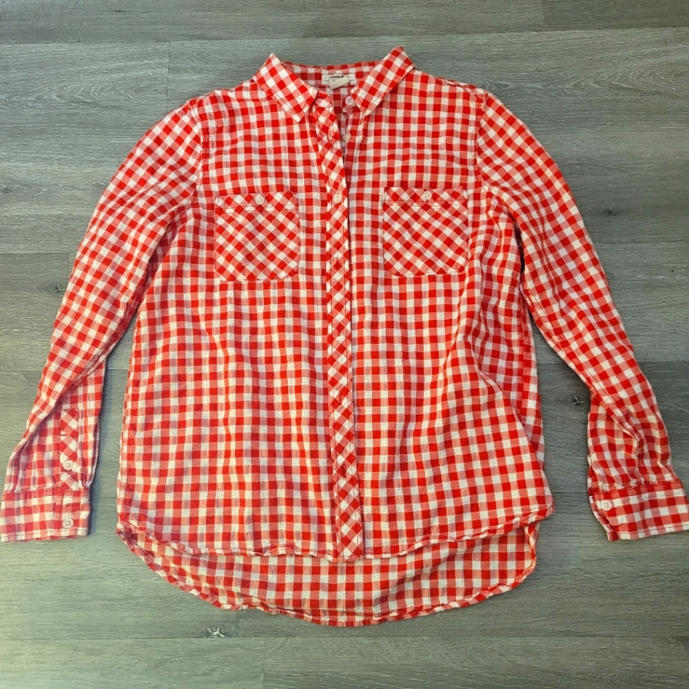 Levi's Button down red plaid long sleeve shirt L